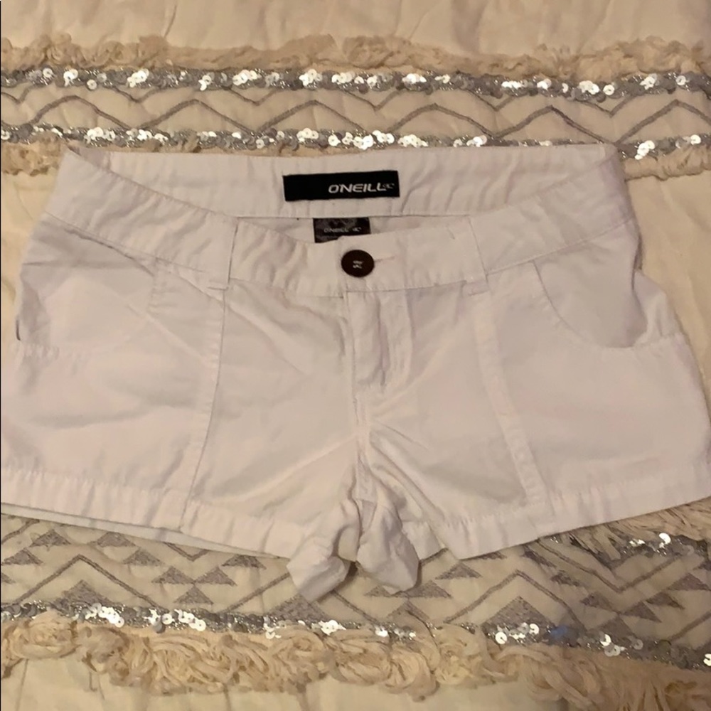 White O’Neill shorts